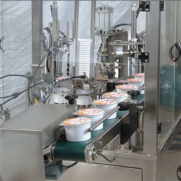 ເຄື່ອງເຕີມນ້ ຳ ກ້ອນອັດຕະໂນມັດ