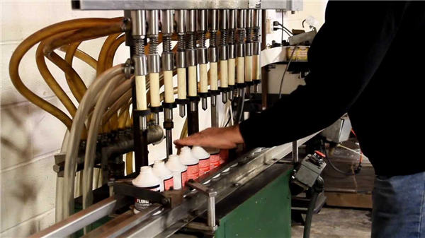 ເຄື່ອງເຕີມນ້ ຳ ຢາລ້າງອັດສີດອັດຕະໂນມັດຄຸນນະພາບສູງ